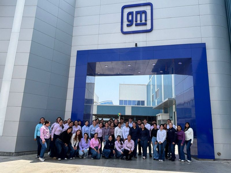 ESTUDIANTES DEL TECNM REGIÓN CARBONÍFERA VISITAN LA GENERAL MOTORS EN RAMOS ARIZPE